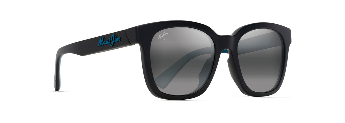 Maui Jim Honua AF sunglasses in Matte Black with Gradient, angled view