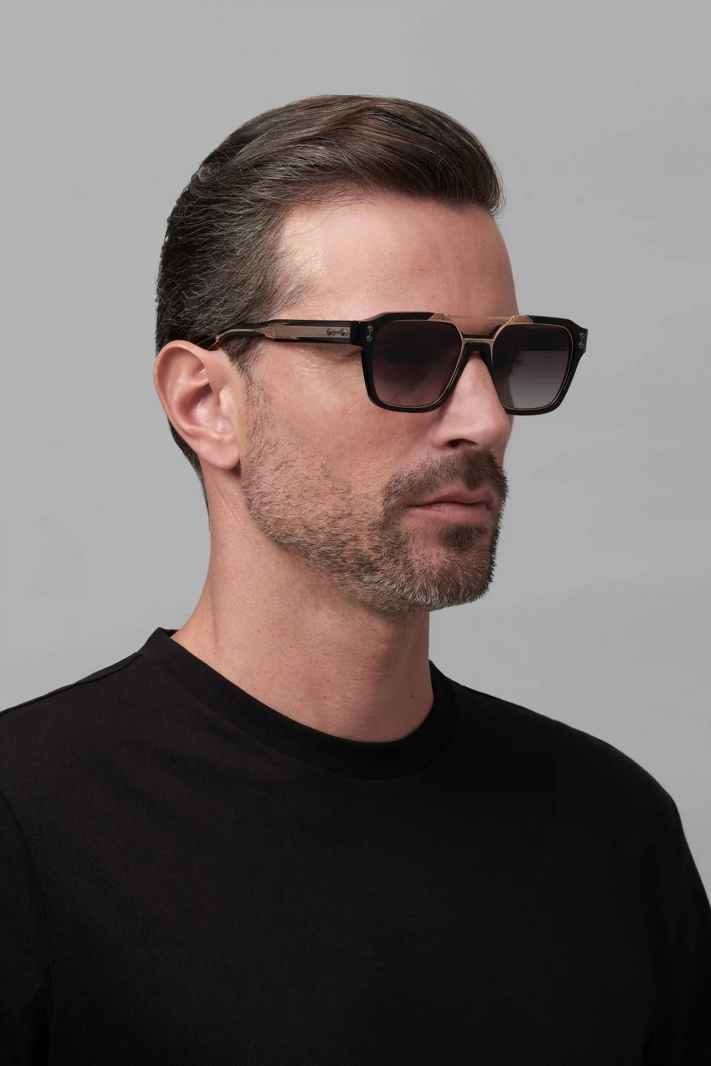 Discovery Sunglasses Akoni Eyewear Black