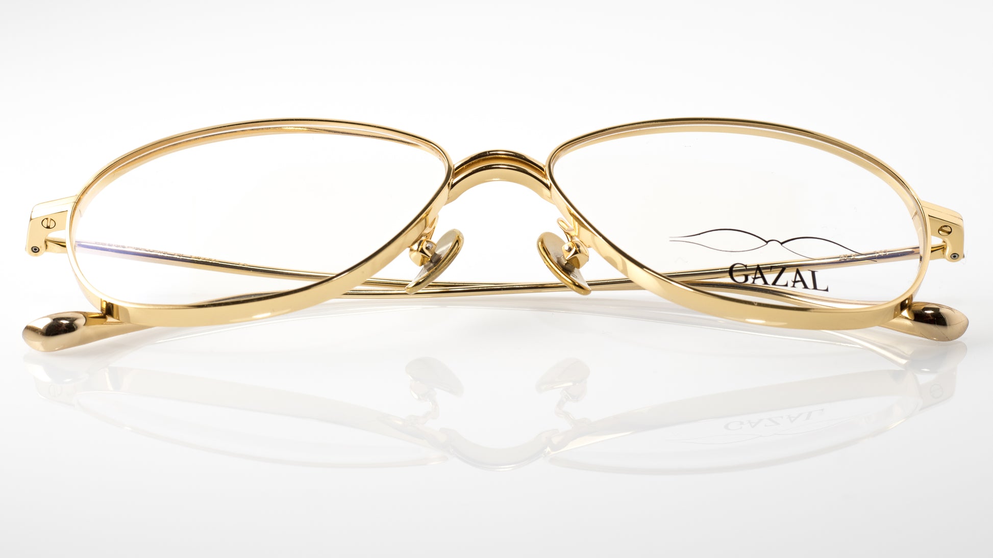 Gazal Gene Eyeglasses - Gold Round Wire Frame Studio Detail - Legacy Collection - Gazal Eyecare
