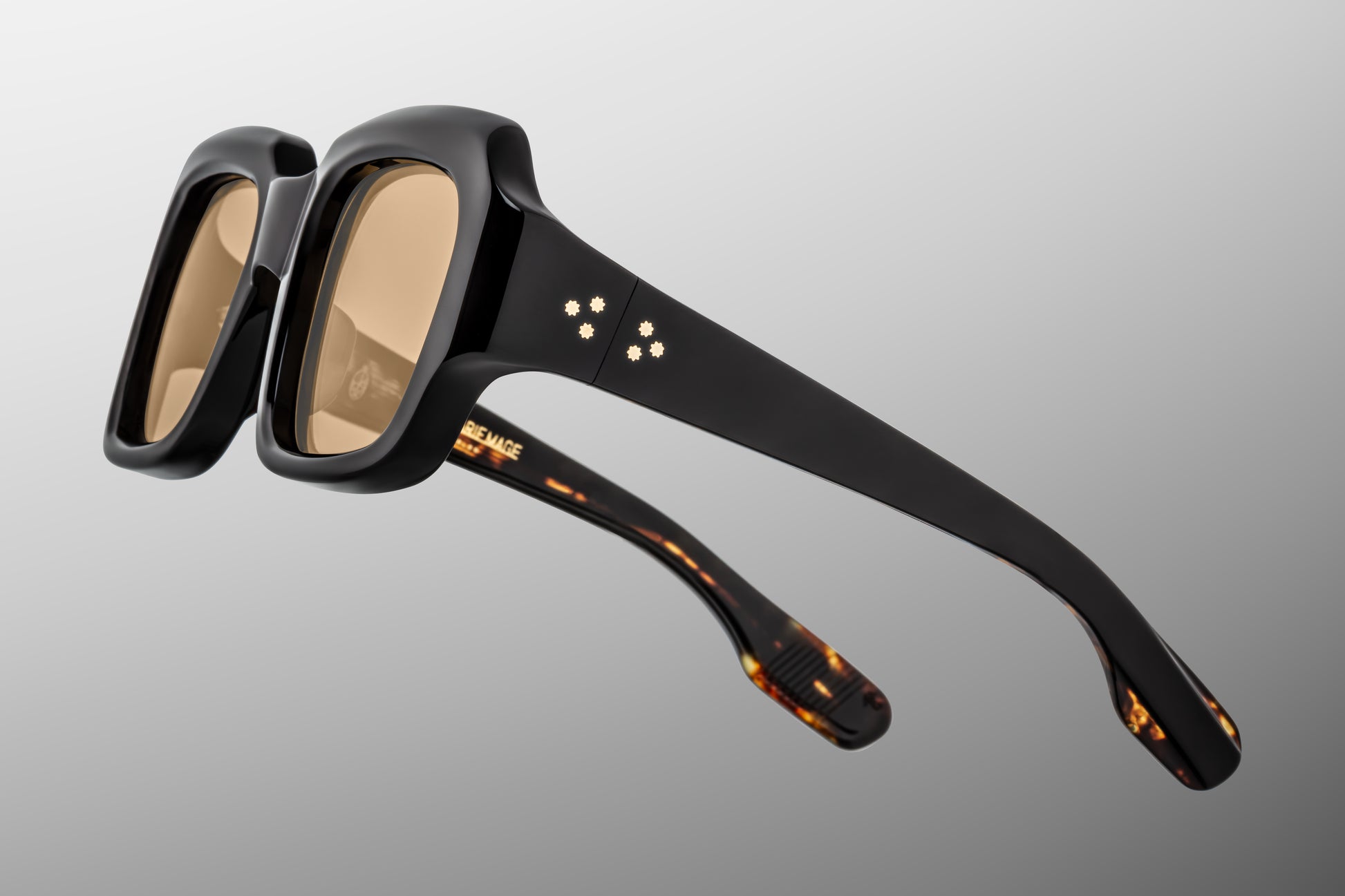 Jacques Marie Mage Evelyn Marianne Faithfull Sunglasses Monday Monday JMMMF-K31 Detail