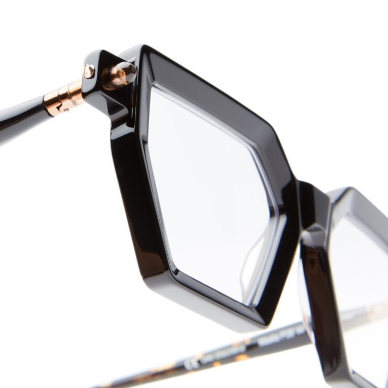 Kuboraum Mask P26 Eyeglasses Black Shine BS Detail