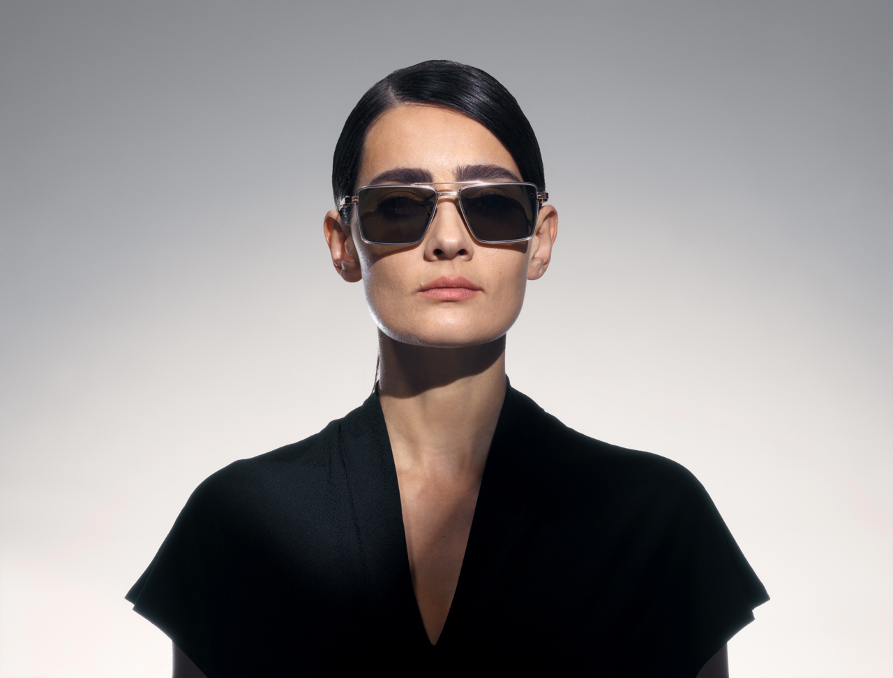 Akoni Women's Sunglasses