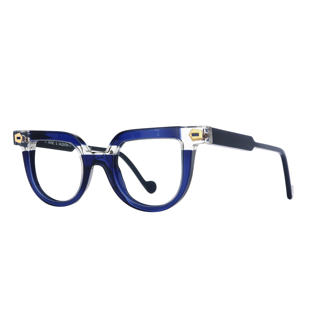 TRASLADO por Anne &amp; Valentin