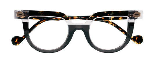 TRASLADO por Anne &amp; Valentin