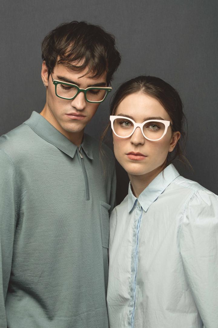 Nina Mur Hector Eyeglasses Dark Green Wooden Eyewear Model